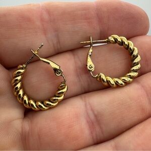 Vintage-Style Gold Tone Twisted Hoop Earrings | 0.75” | Latch Backs